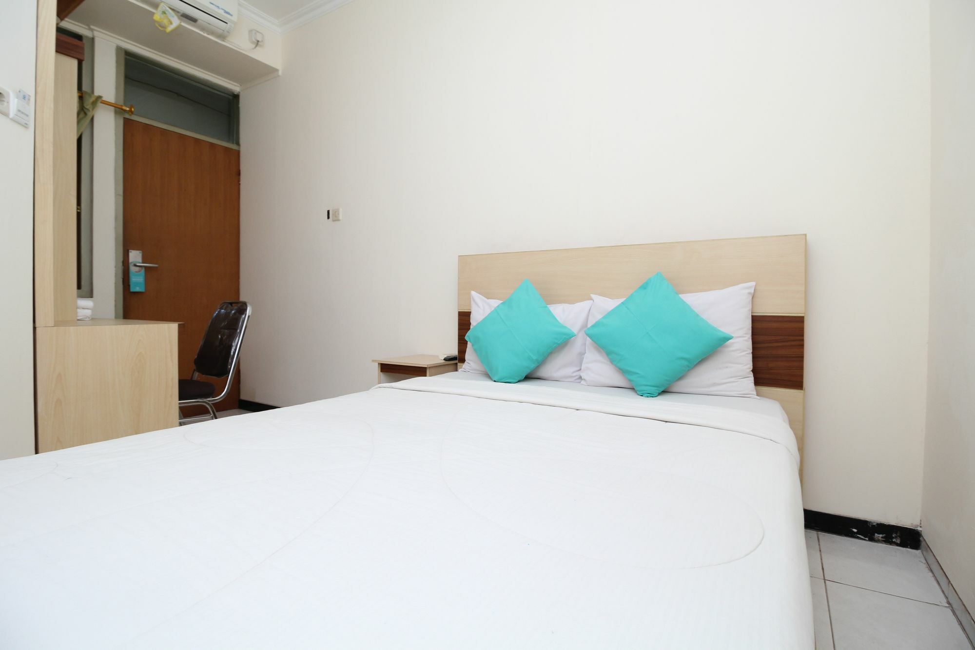 Hotel Myzone Homtel Semarang Exterior foto
