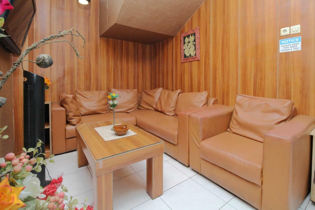 Hotel Myzone Homtel Semarang Exterior foto